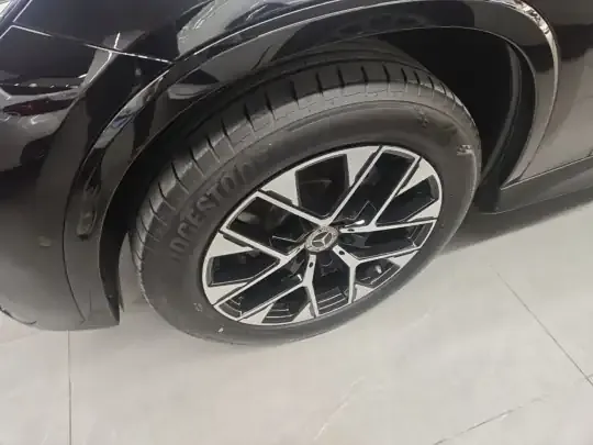 Mercedes-Benz GLC 2024 (20700 км)