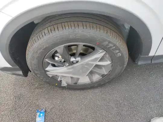 Geely Auto Coolray 2025 (100 км)