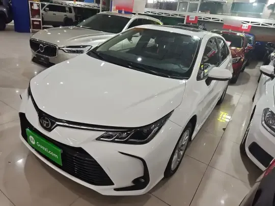 Toyota Corolla 2024 (10200 км)