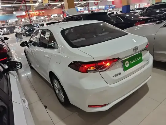 Toyota Corolla 2024 (10200 км)