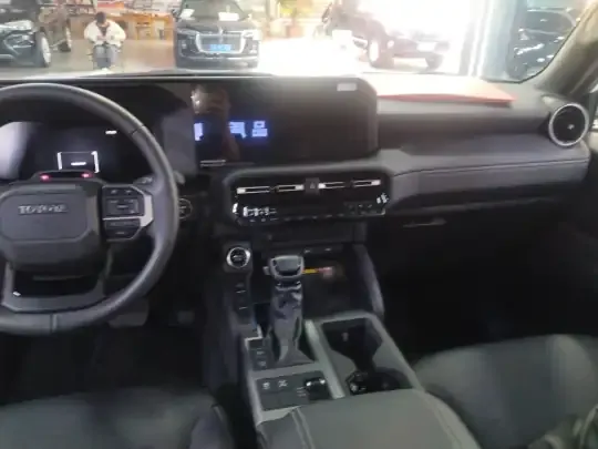 Toyota Prado 2024 (24100 км)