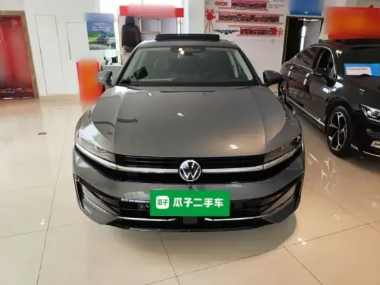 Volkswagen Magotan 2024 (18000 км)