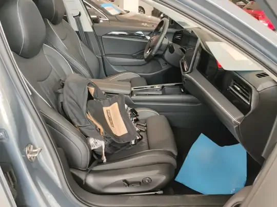 Volkswagen Magotan 2024 (18000 км)