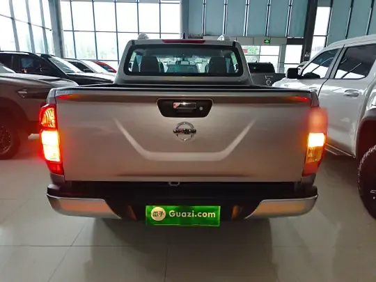 Nissan Navara 2024 (400 км)