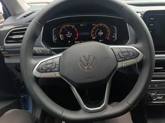 Volkswagen Tharu 2025 (14800 км)