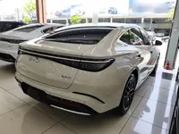 BYD Seal 07 DM-i 2025 (6200 км)