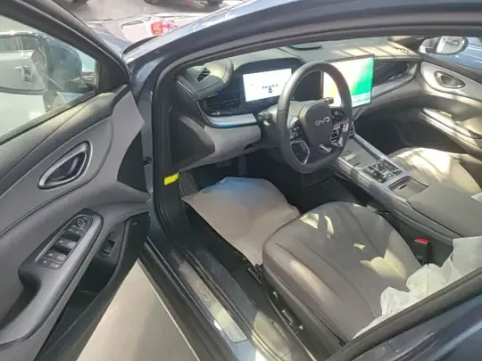 BYD Seal 07 DM-i 2025 (100 км)