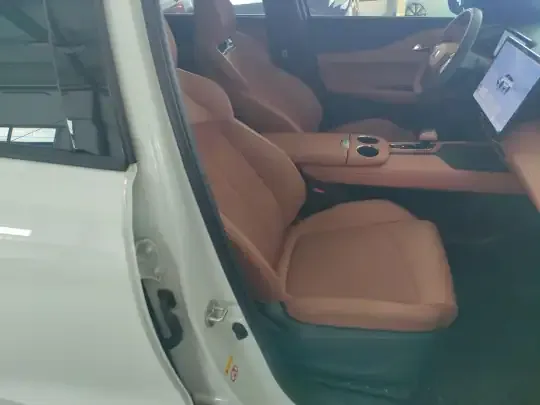Changan UNI-Z 2025 (2500 км)
