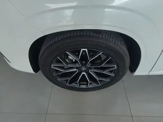 Changan UNI-Z 2025 (2500 км)