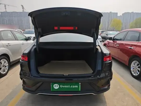 BYD Han 2025 (13500 км)