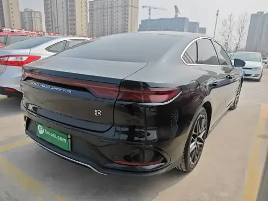 BYD Han 2025 (13500 км)