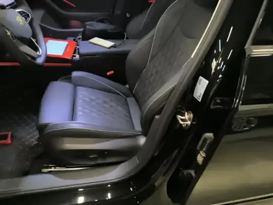 Volkswagen Magotan 2024 (12000 км)