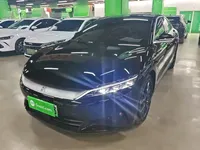 BYD Han 2025 (12200 км)