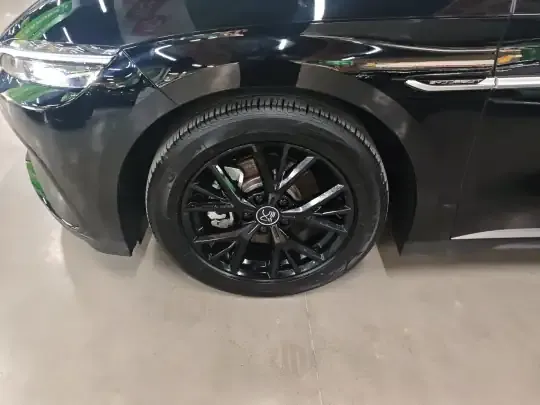 BYD Han 2025 (12200 км)