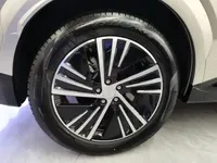 Lynk & Co 08 EM-P 2025 (14100 км)
