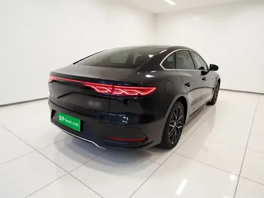 BYD Han 2025 (25099 км)