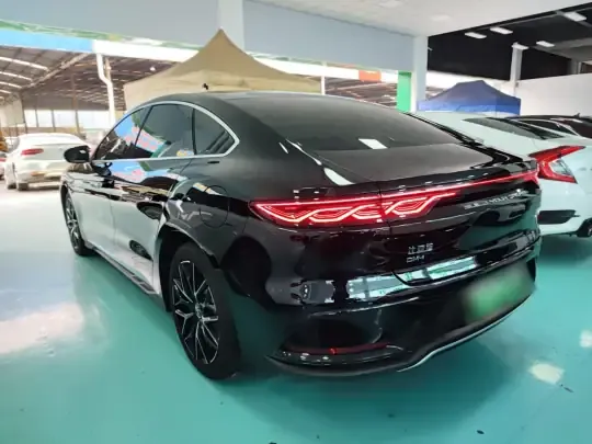BYD Han 2025 (25099 км)