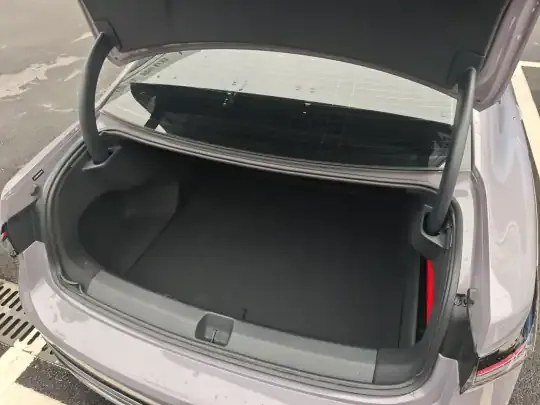 Volkswagen Passat 2025 (2400 км)