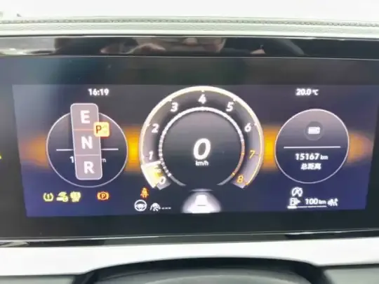 Volkswagen Passat 2025 (15200 км)