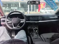 Volkswagen Passat 2025 (45100 км)