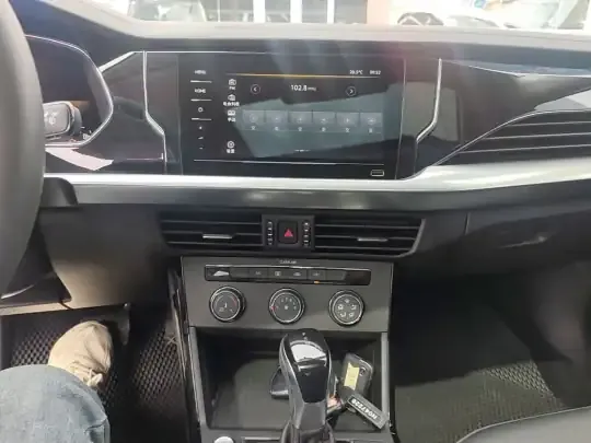 Volkswagen Passat 2025 (45100 км)