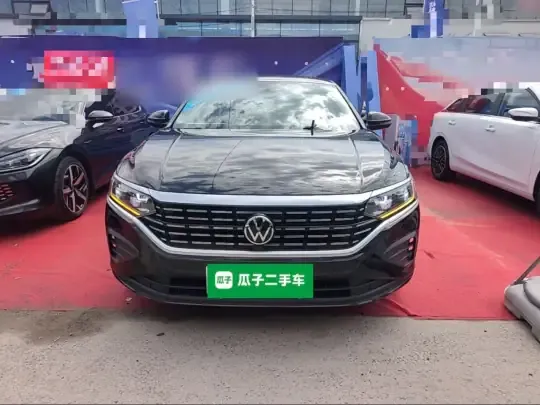 Volkswagen Passat 2025 (45100 км)
