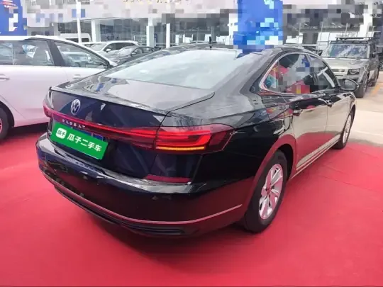 Volkswagen Passat 2025 (45100 км)