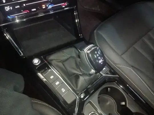 Volkswagen Passat 2025 (10500 км)