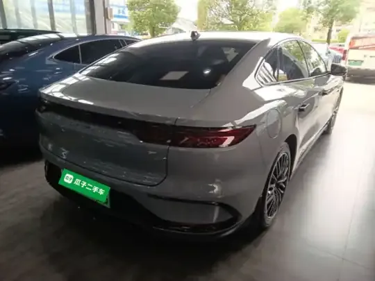 BYD Han 2025 (12400 км)