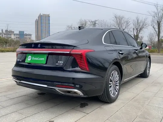 Hongqi H5 2025 (8800 км)