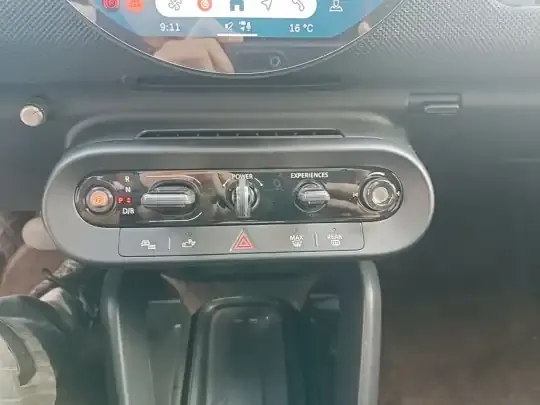 MINI Electric COOPER 2024 (5600 км)