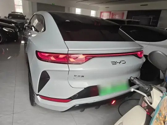BYD Song L EV 2025 (42100 км)