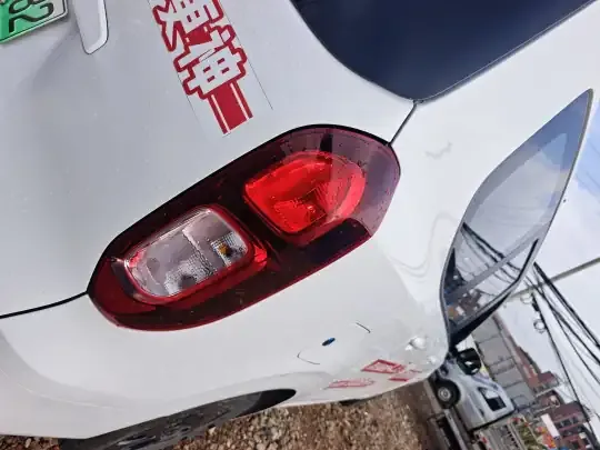 Wuling Hongguang New Energy 2025 (14200 км)