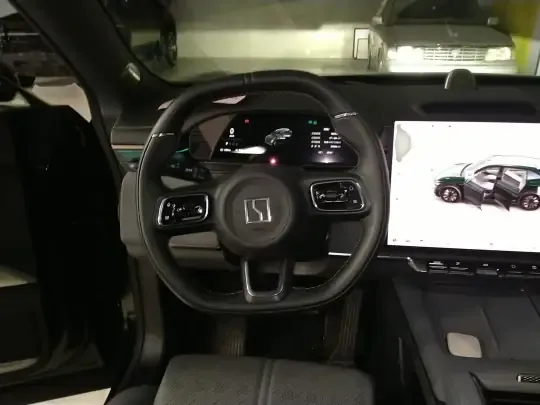 Zeekr 7X 2025 (14900 км)