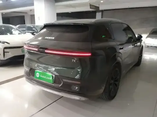 Zeekr 7X 2025 (14900 км)