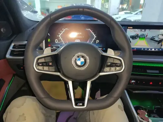 BMW 3 Series 2025 (10500 км)