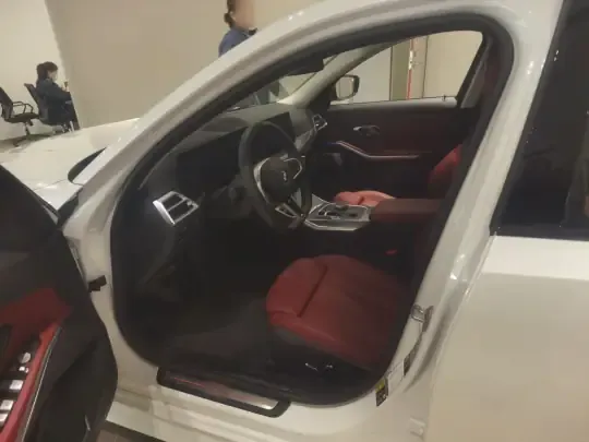 BMW i3 2025 (2700 км)