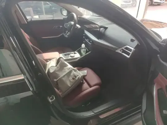 BMW i3 2025 (10600 км)