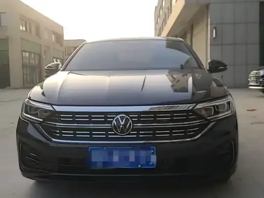 Volkswagen Sagitar 2025 (13200 км)