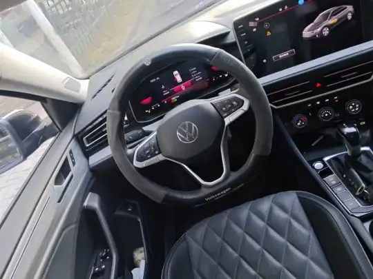 Volkswagen Sagitar 2025 (13200 км)