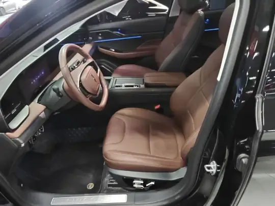Lincoln Z 2025 (11900 км)