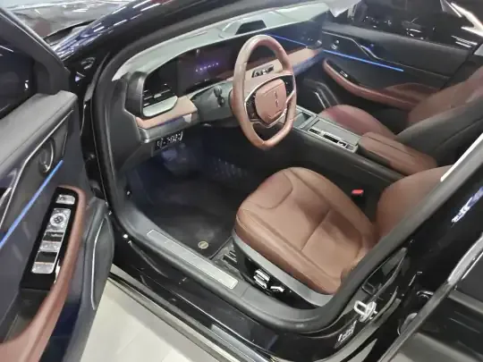 Lincoln Z 2025 (11900 км)