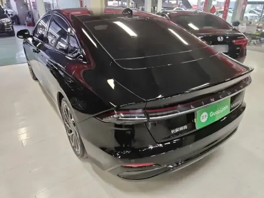 Lincoln Z 2025 (11900 км)