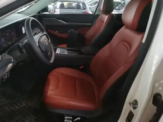 Lincoln Z 2025 (6700 км)