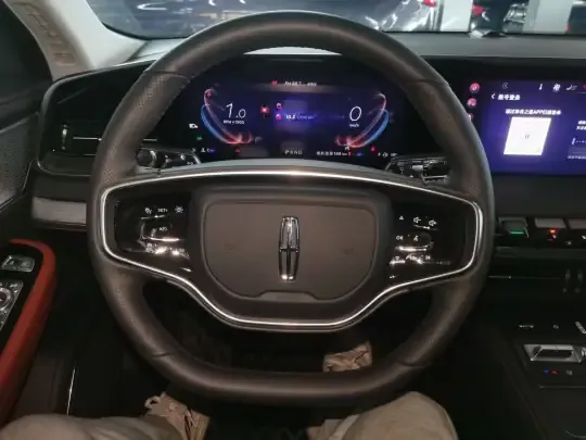 Lincoln Z 2025 (6700 км)