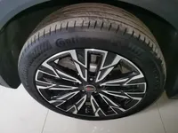 Hongqi HS5 2025 (3400 км)