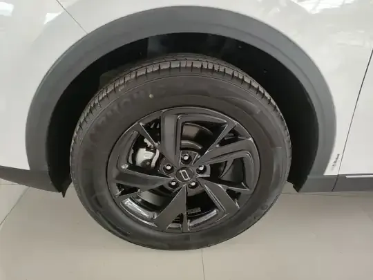 Bestune T90 2025 (900 км)