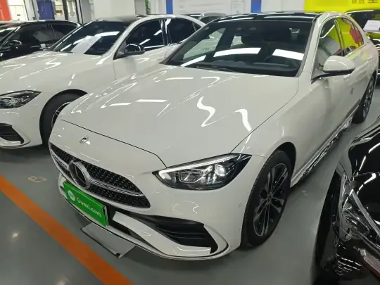 Mercedes-Benz C-Class New Energy 2025 (9800 км)
