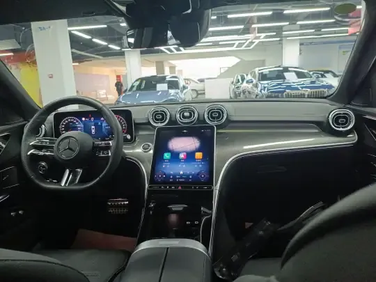 Mercedes-Benz C-Class New Energy 2025 (9800 км)