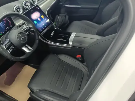 Mercedes-Benz C-Class New Energy 2025 (9800 км)